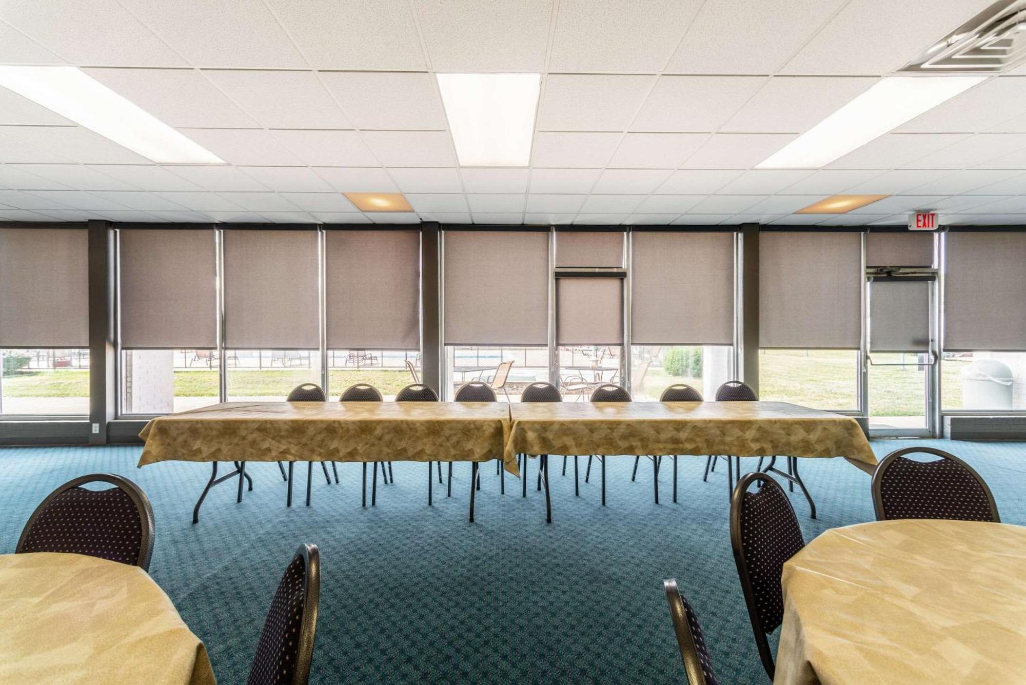 Quality Inn & Suites Vandalia Near I-70 And Hwy 51 Luaran gambar